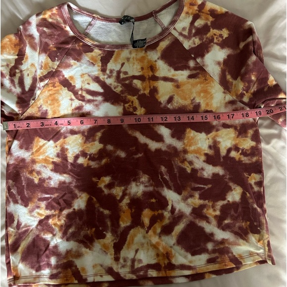 WILDFOX Dry Rose/Apricot Tan Washed Tie Dyed Sweatshirt, sizes M or XL, NWT - Picture 6 of 6